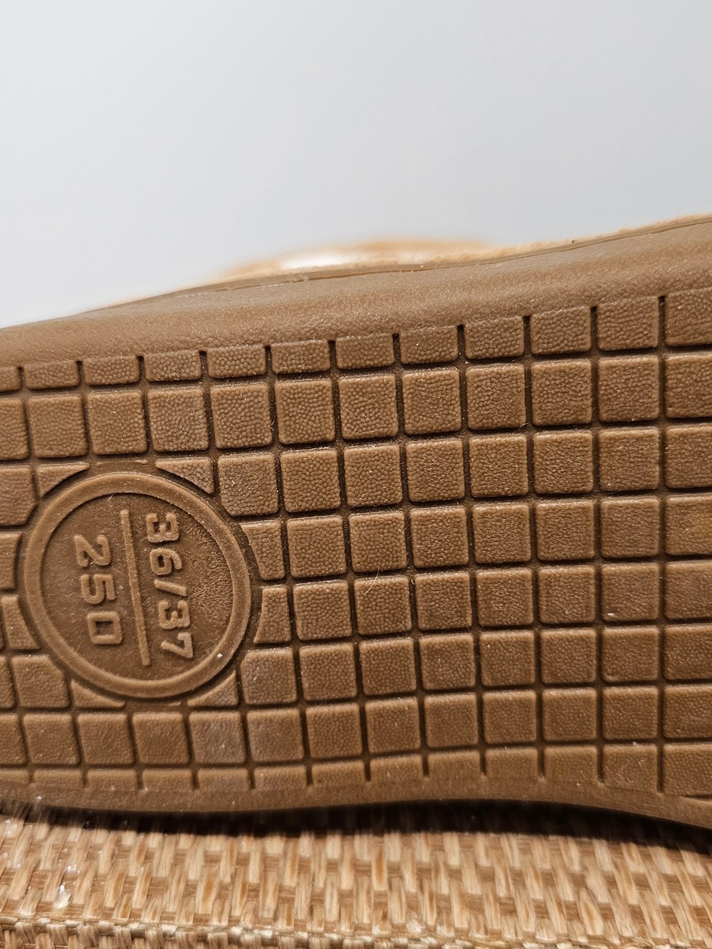 Sherpa Lined Ankle Boot Slippers Womens 7 Camel Brown Cozy Indoor Outdoor - Picture 7 of 13